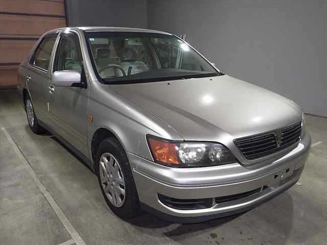 TOYOTA VISTA
