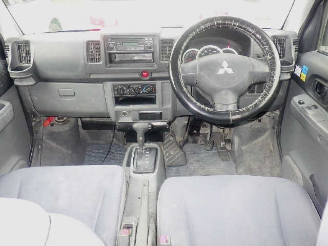 MITSUBISHI MINICAB