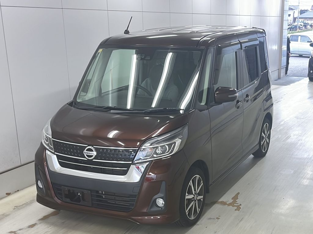 NISSAN DAYZ ROOX