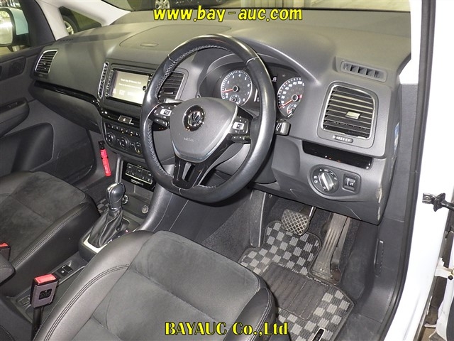 VOLKSWAGEN SHARAN