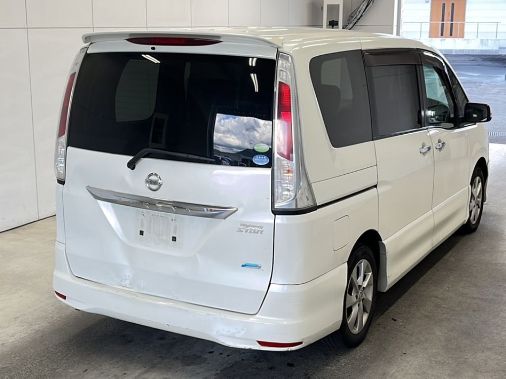 NISSAN SERENA