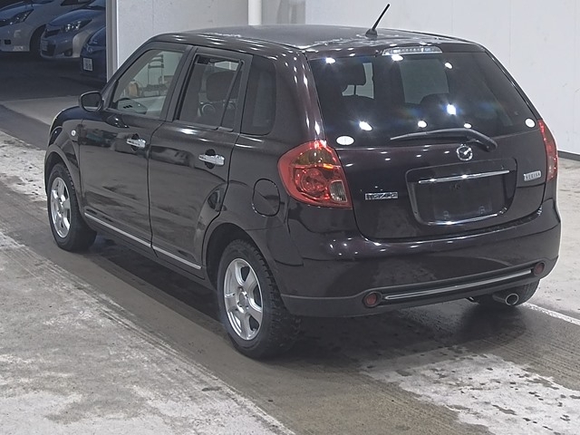 MAZDA VERISA