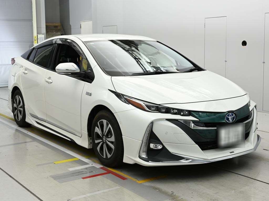 TOYOTA PRIUS PHV