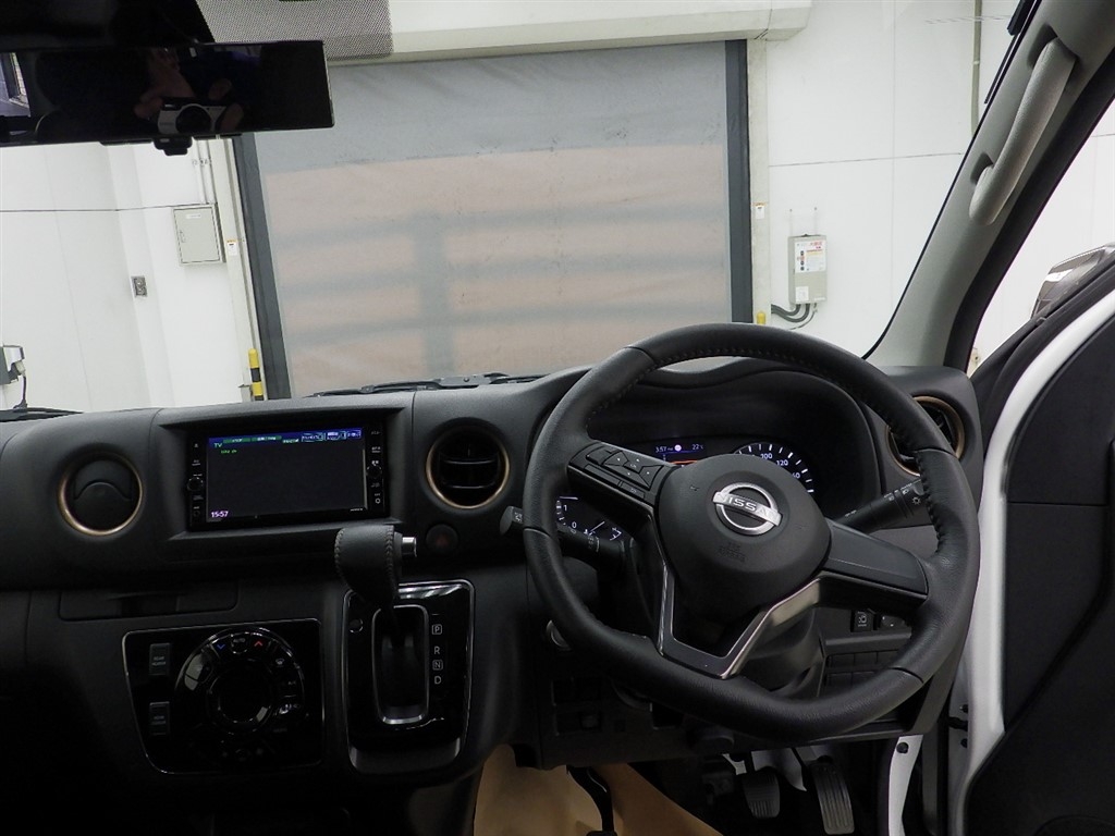 NISSAN CARAVAN