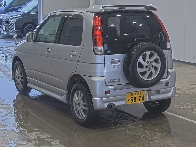 DAIHATSU TERIOS KID