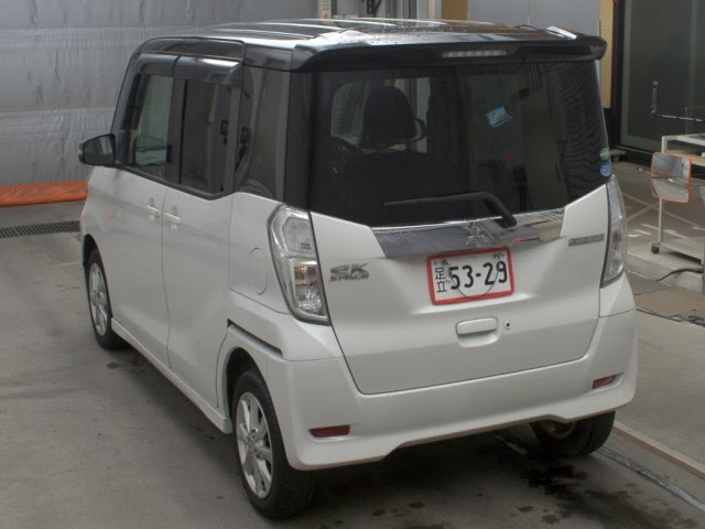 MITSUBISHI EK SPACE