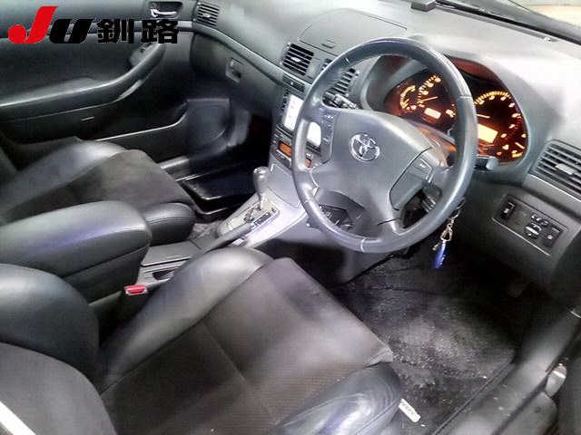 TOYOTA AVENSIS