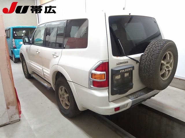 MITSUBISHI PAJERO