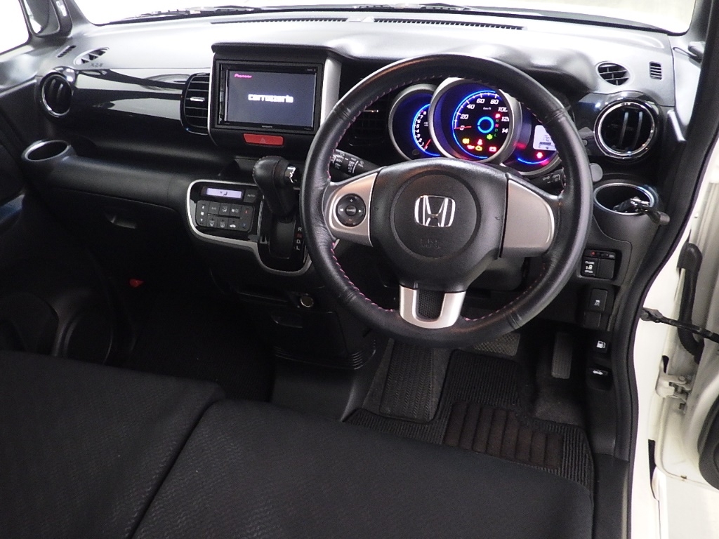 HONDA N-BOX