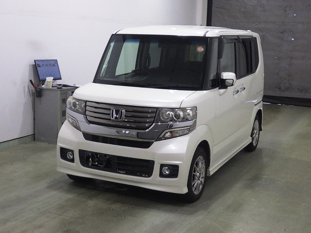 HONDA N-BOX