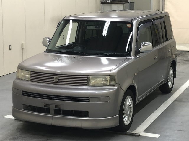 TOYOTA BB