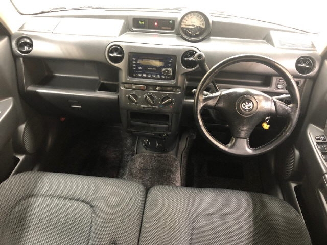 TOYOTA BB