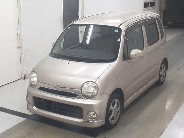 DAIHATSU MOVE LATTE