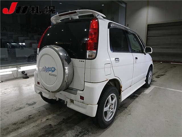 DAIHATSU TERIOS KID