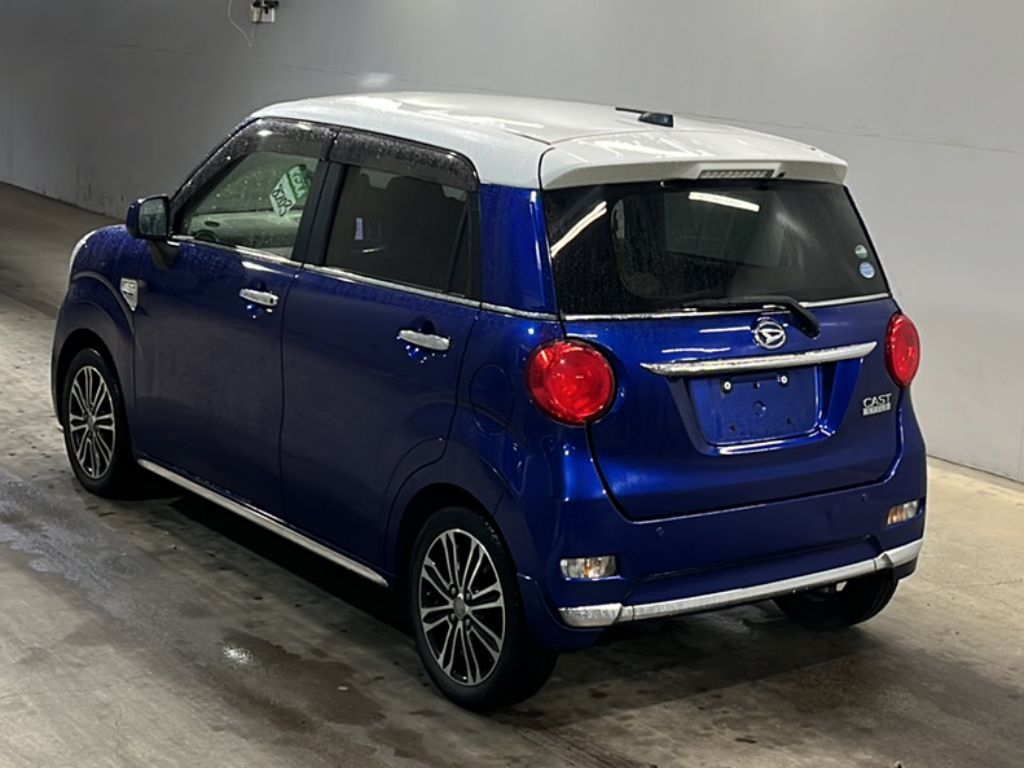 DAIHATSU CAST