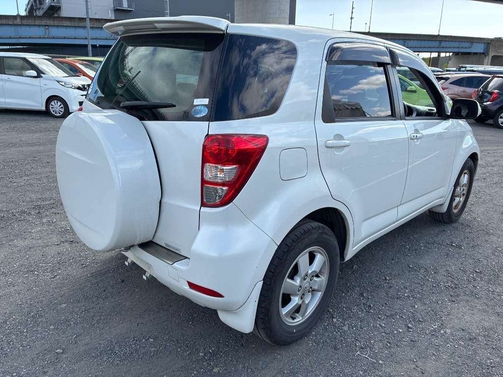 TOYOTA RUSH