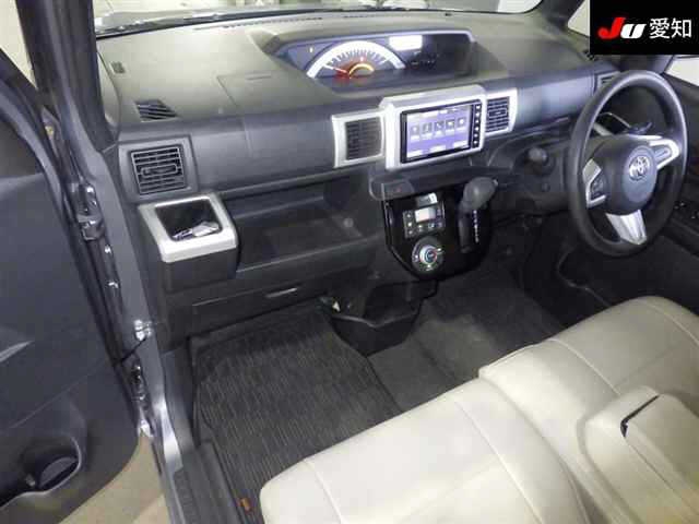 TOYOTA PIXIS MEGA