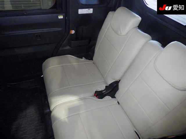 TOYOTA PIXIS MEGA