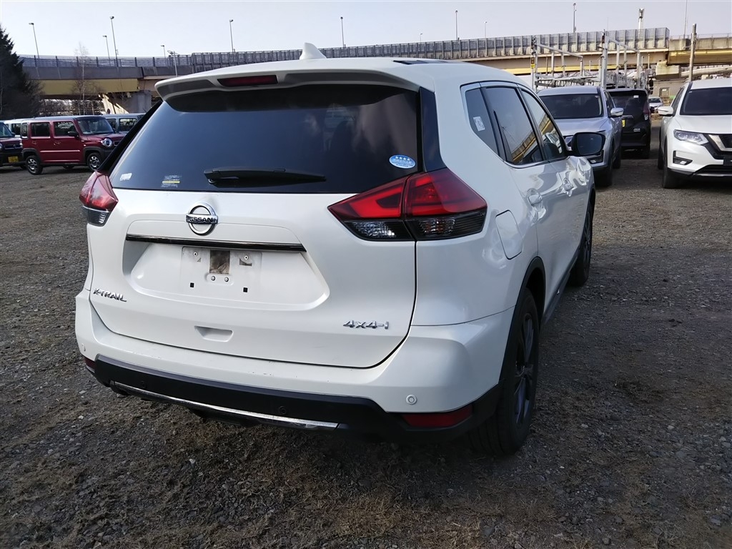 NISSAN X-TRAIL