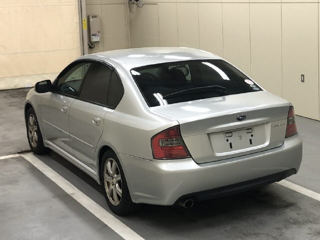 SUBARU LEGACY B4
