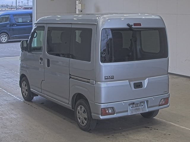 TOYOTA PIXIS VAN