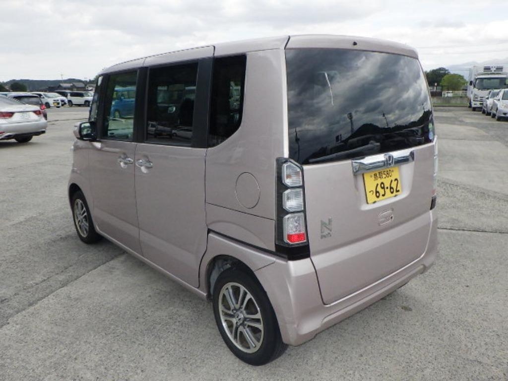 HONDA N-BOX