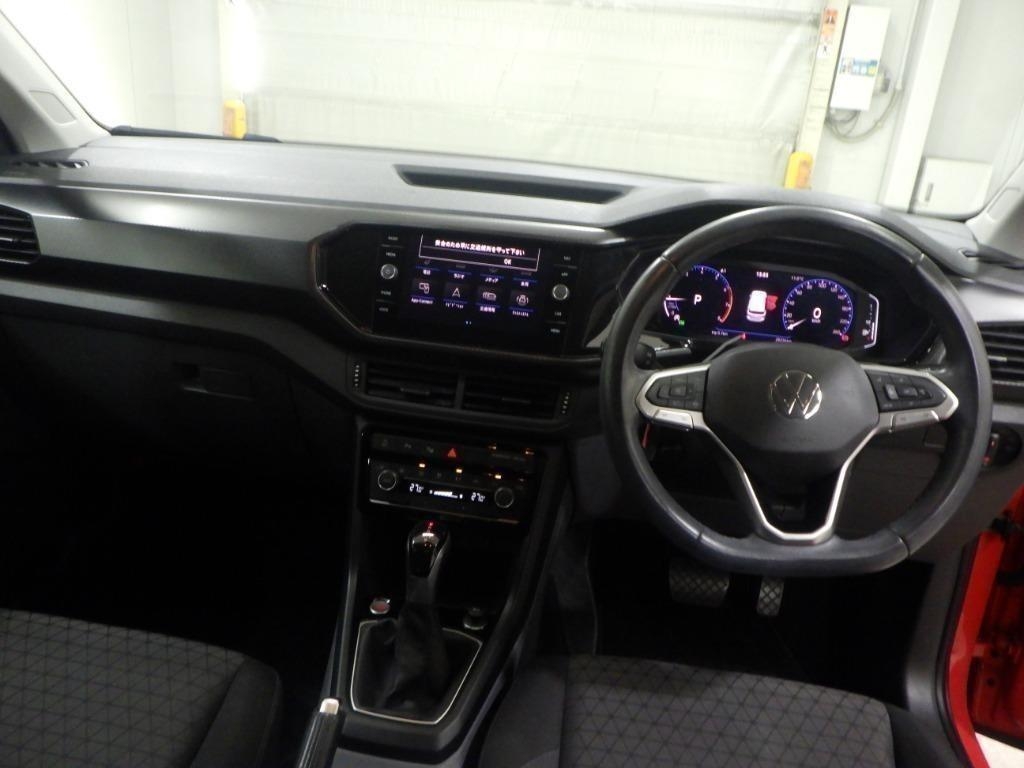 VOLKSWAGEN T-CROSS
