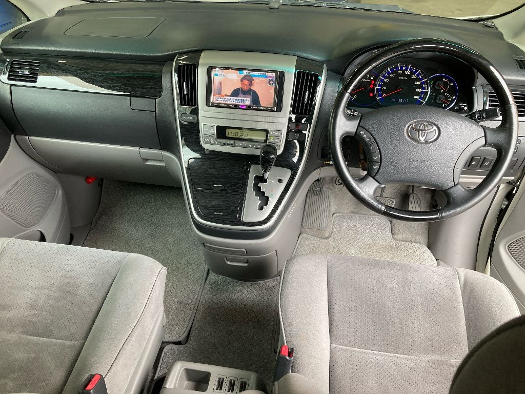 TOYOTA ALPHARD