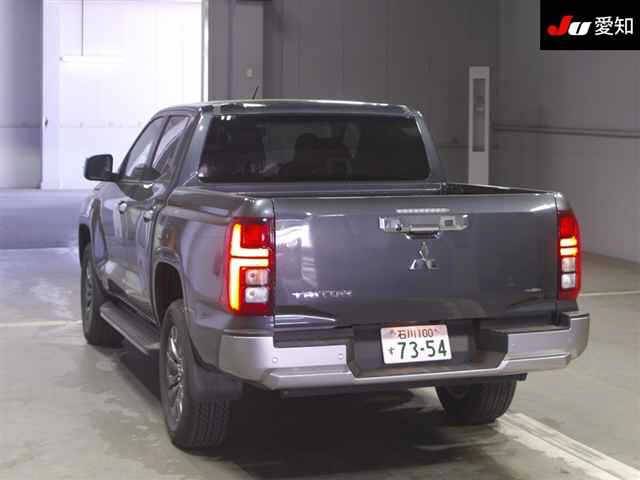 MITSUBISHI TRITON