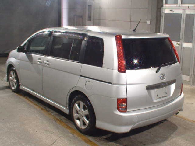 TOYOTA ISIS
