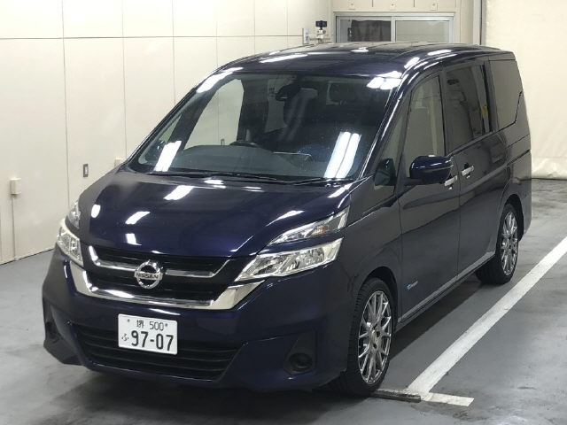 NISSAN SERENA