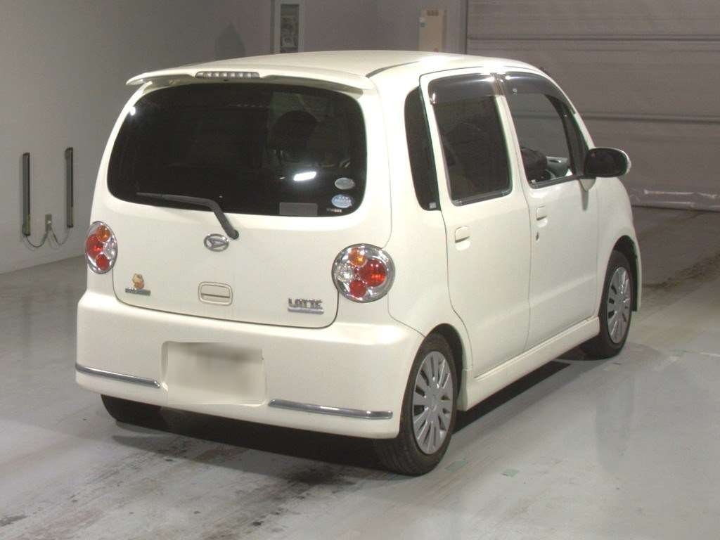 DAIHATSU MOVE LATTE