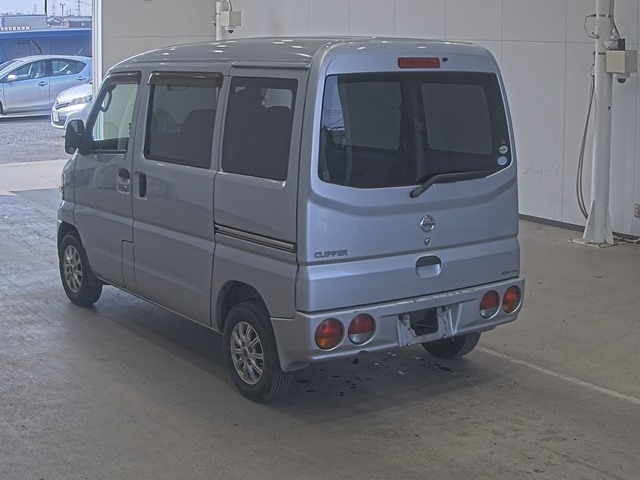 NISSAN CLIPPER