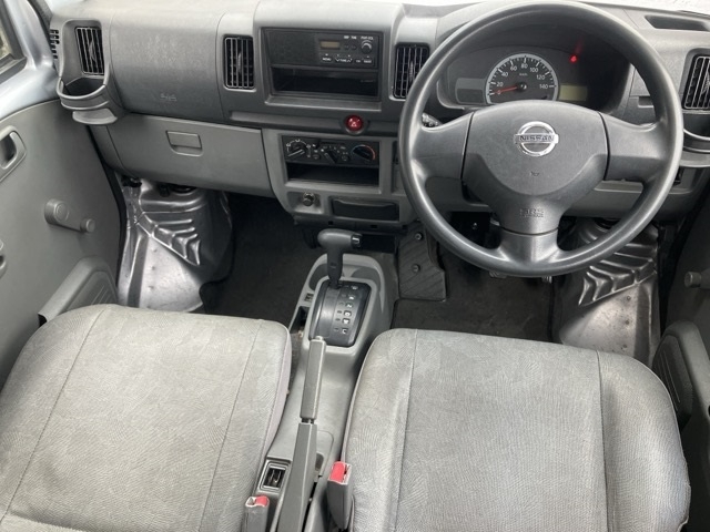 NISSAN CLIPPER