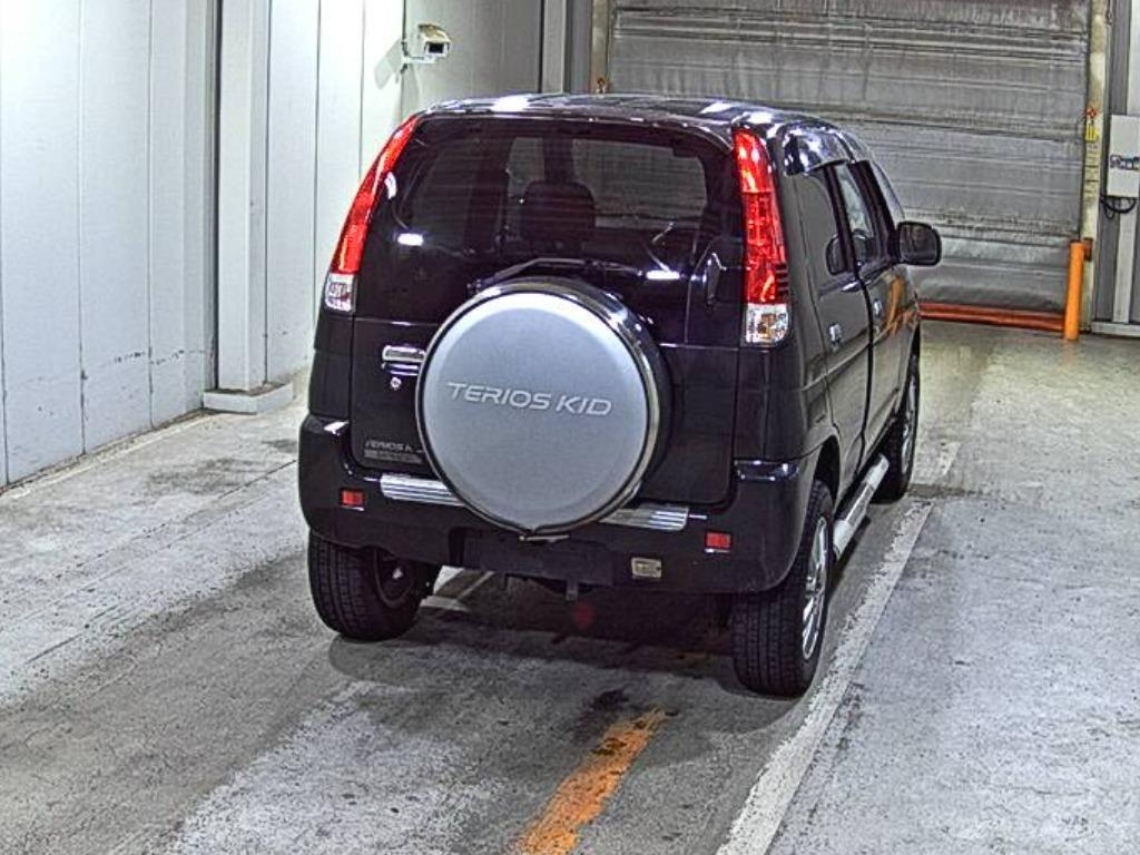 DAIHATSU TERIOS KID