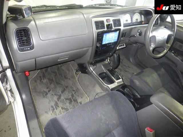 TOYOTA HILUX SURF