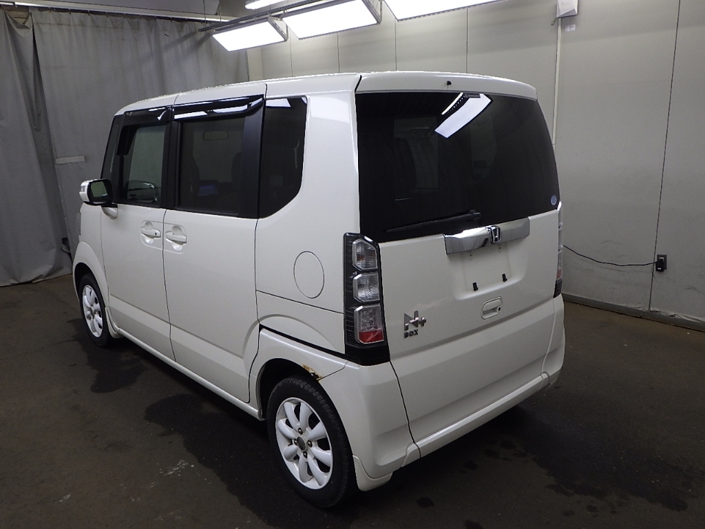 HONDA N-BOX+