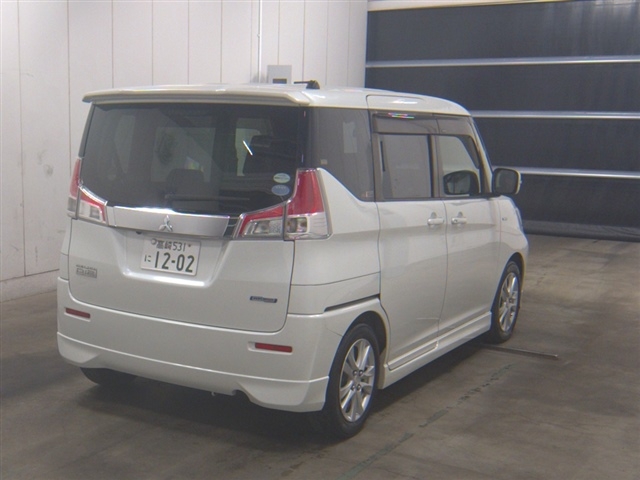 MITSUBISHI DELICA D:2