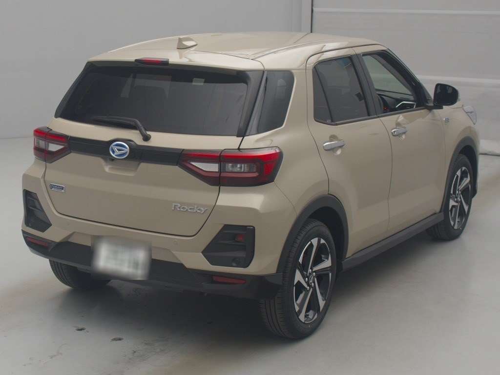 DAIHATSU ROCKY