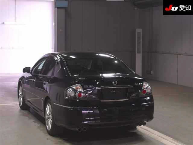 NISSAN FUGA