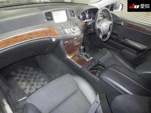 NISSAN FUGA