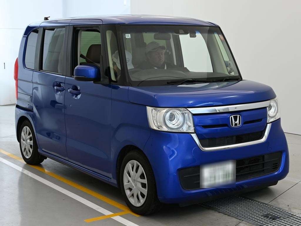 HONDA N-BOX