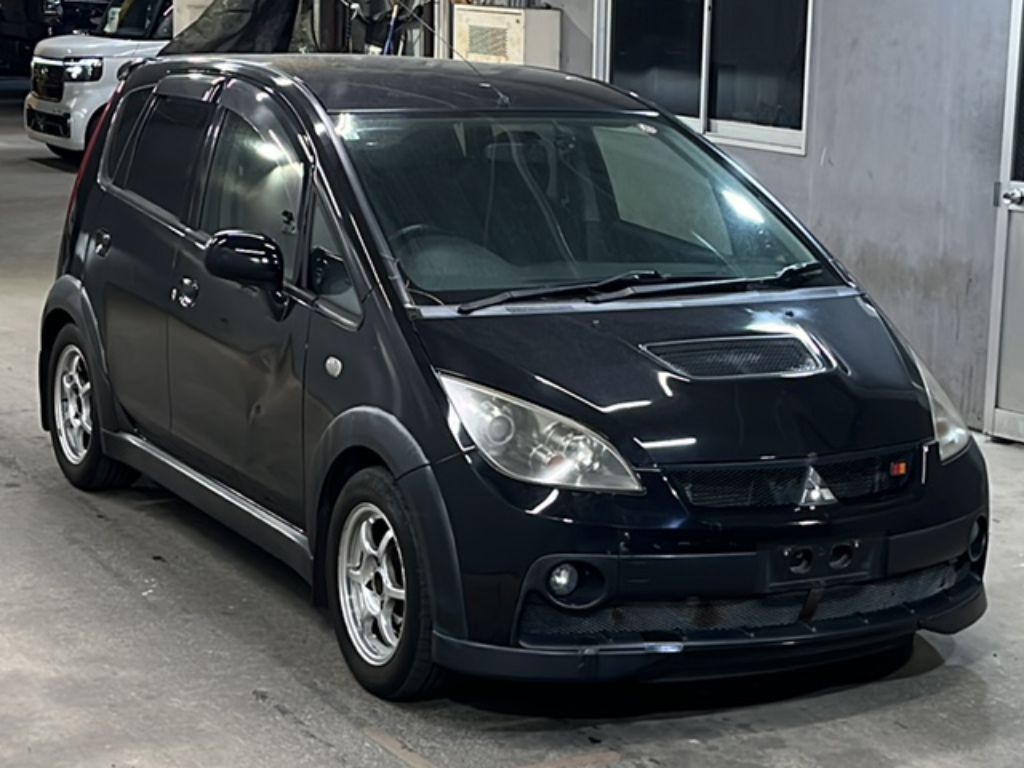 MITSUBISHI COLT