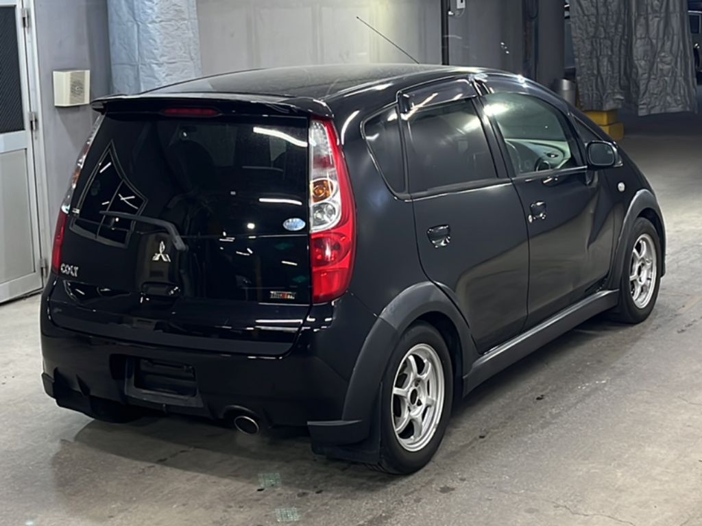 MITSUBISHI COLT