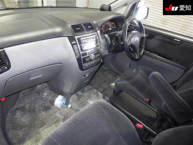 TOYOTA IPSUM