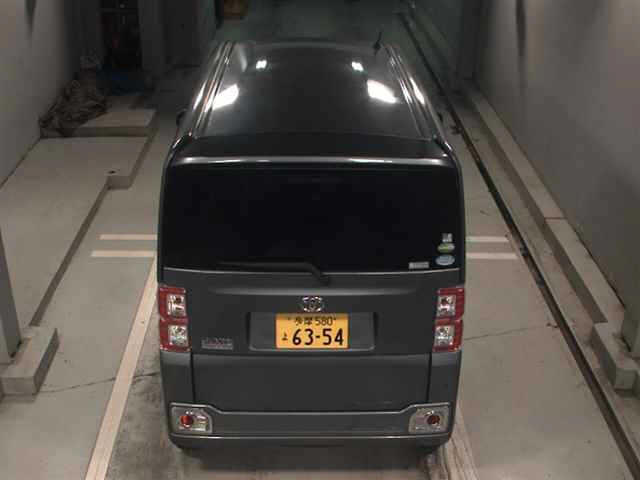 TOYOTA PIXIS MEGA