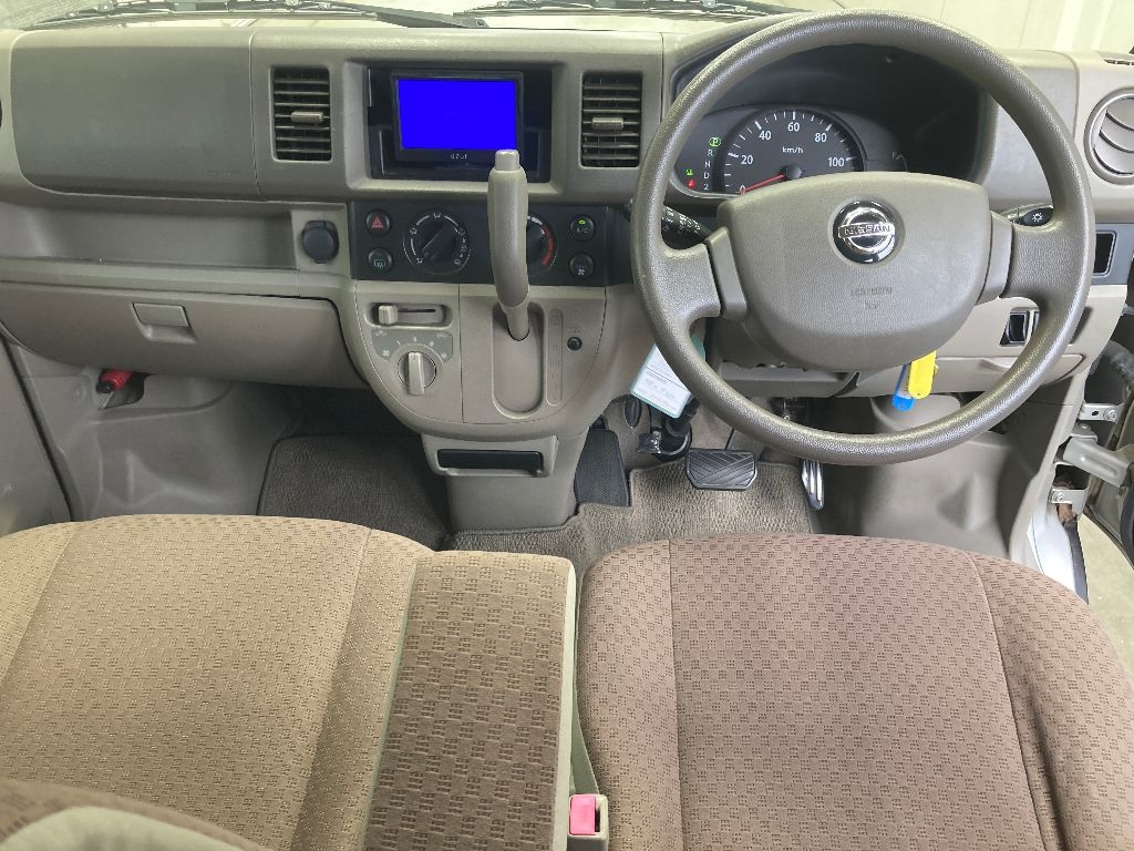 NISSAN NV100 CLIPPER