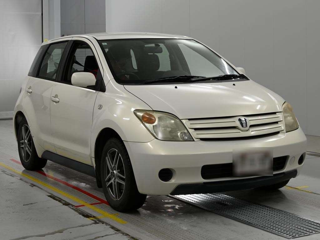 TOYOTA IST