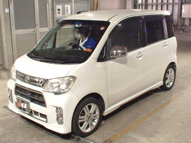 DAIHATSU TANTO EXE