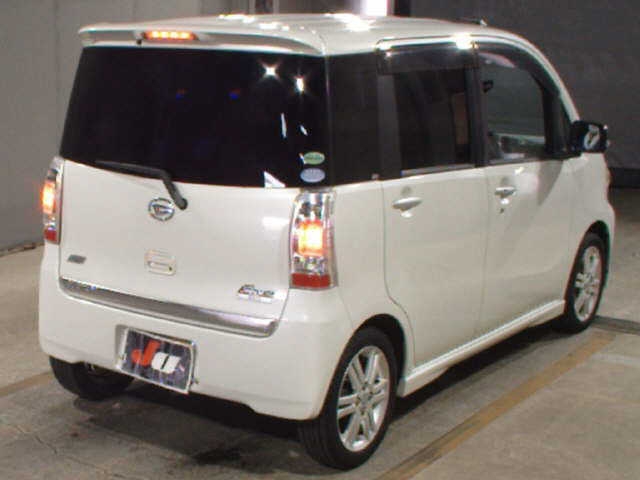 DAIHATSU TANTO EXE